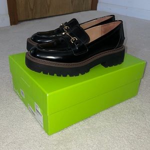 New never worn SE platform loafers ✨✨